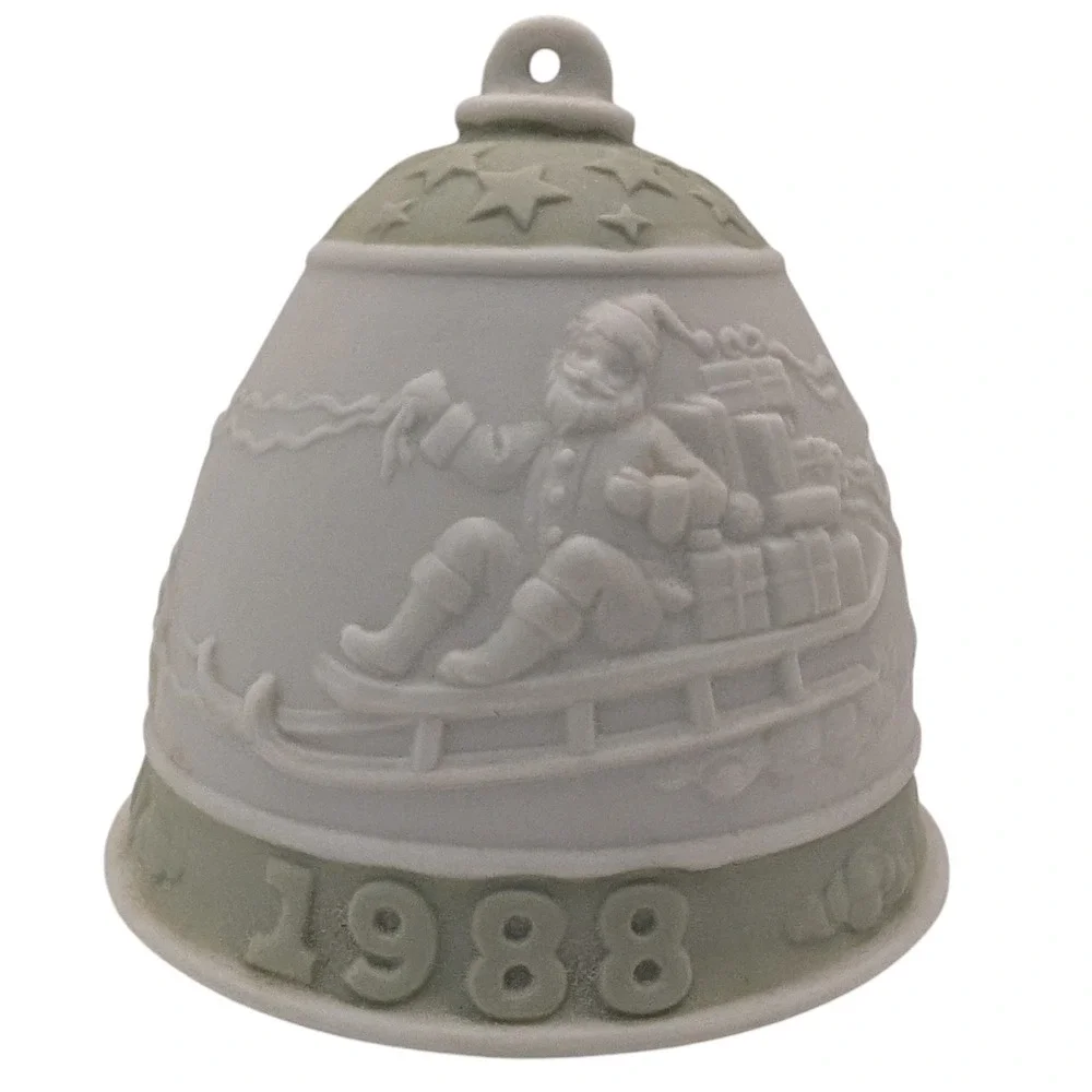 Vintage Lladro Christmas Bell Ornament 1988 Green Santas‎ Sleigh Porcelain Spain